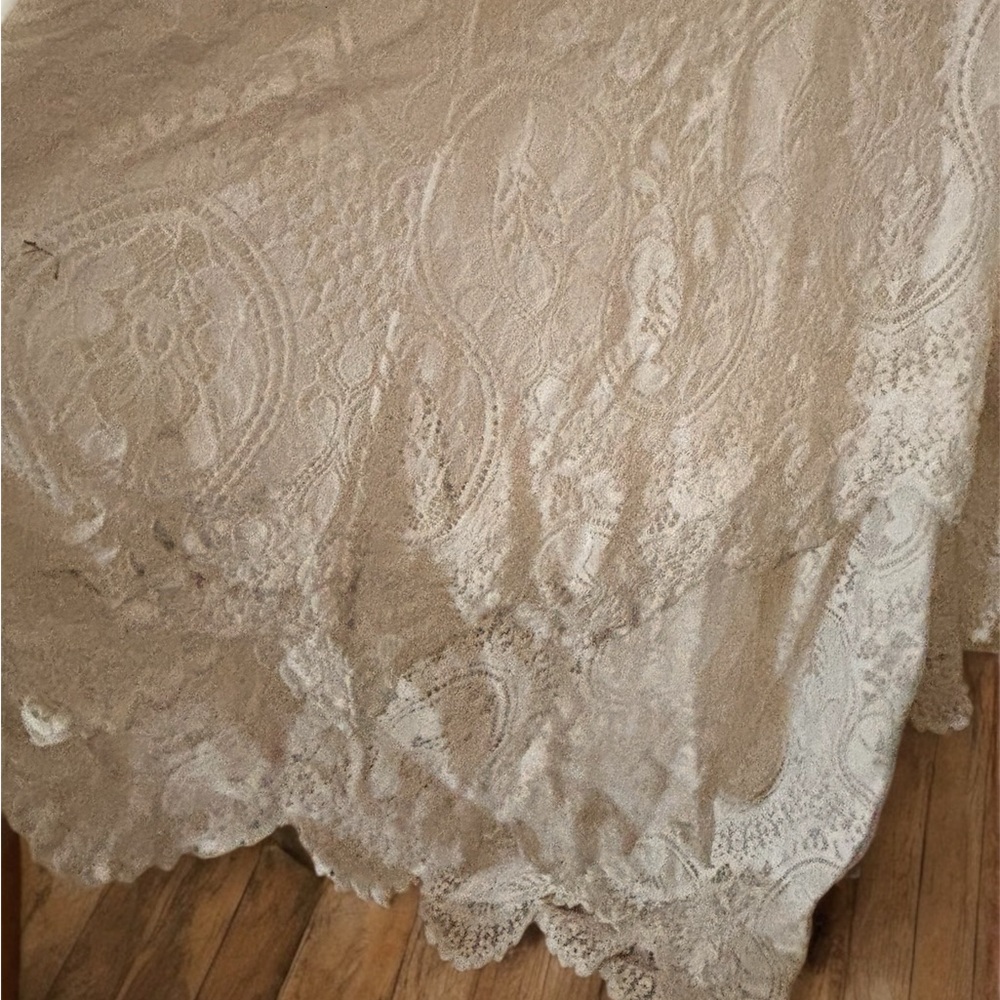 Allure Bridals Wilderly Bride “Julie F-147” Off-White/Sand Wedding Gown size 12 - Picture 10 of 10